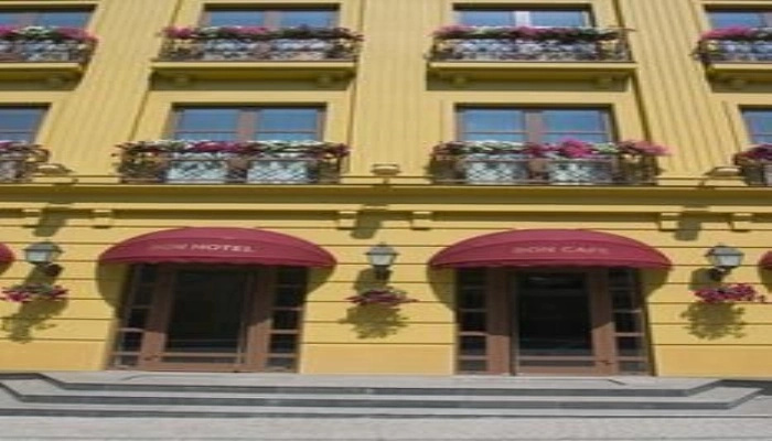Bon Hotel