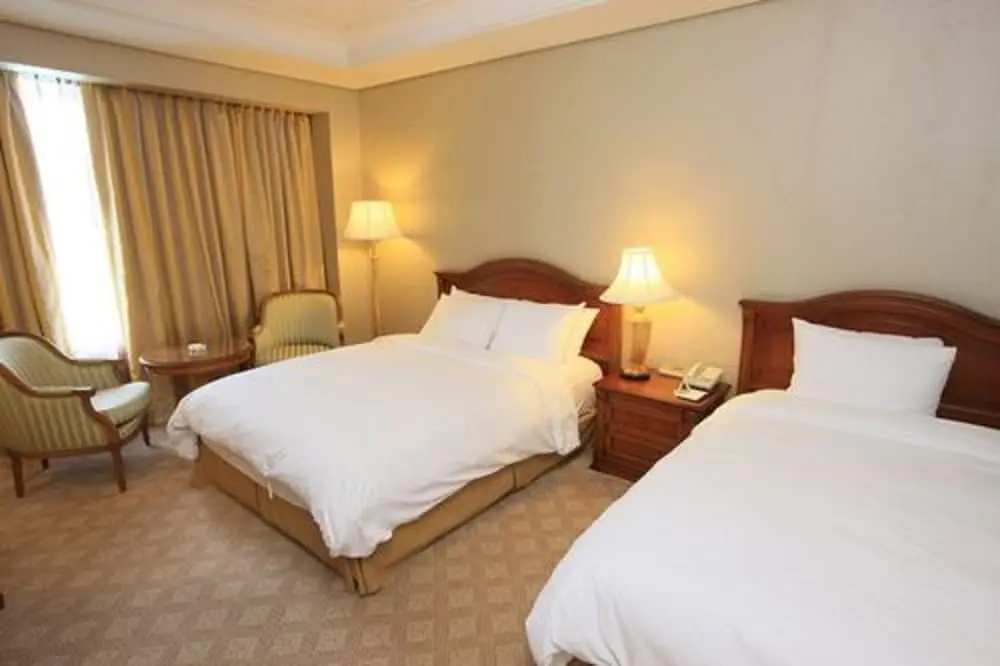 High1 Grand Hotel Main Tower — 1