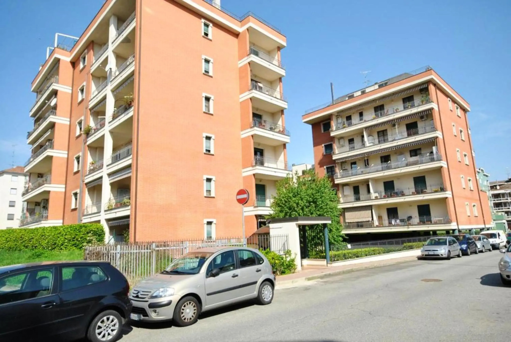 One bedroom appartement with furnished balcony and wifi at Vercelli
