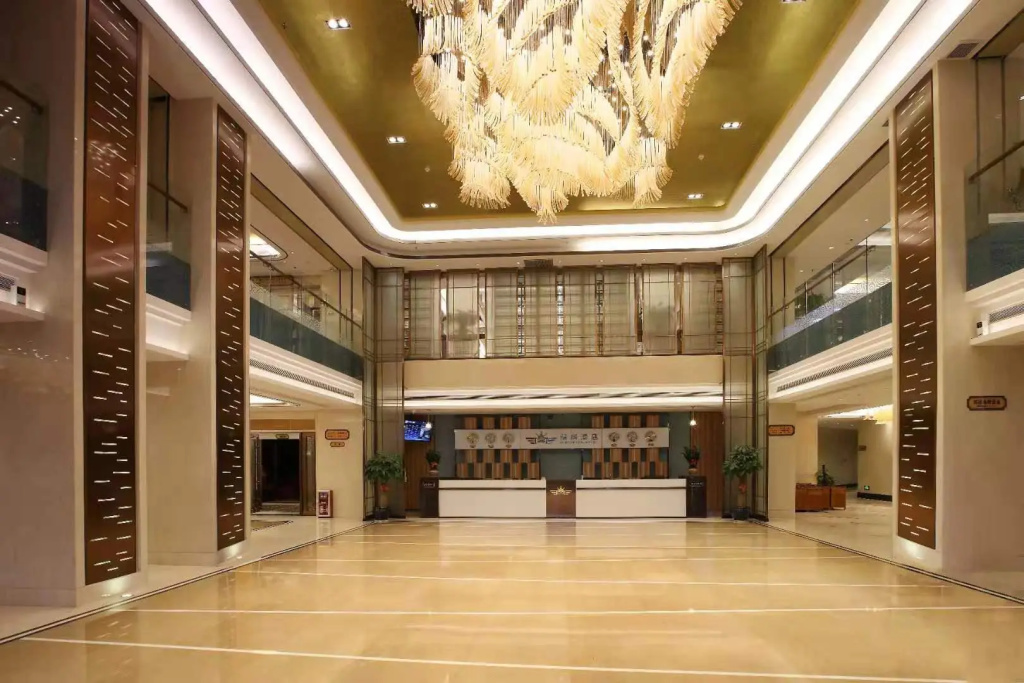 Lobby & Reception