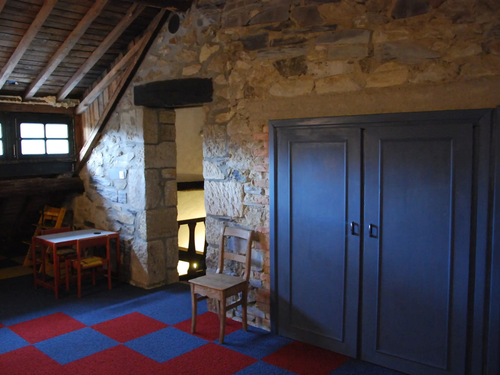 House Near Forest and Lake in Vielsalm - фото 9