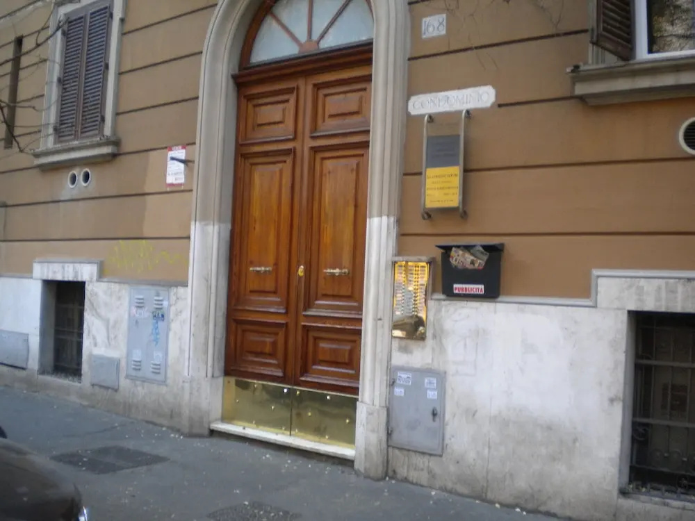 Interno 10 Vaticano