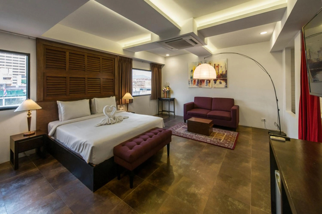 Отель Nanda Heritage Hotel в Бангкоке