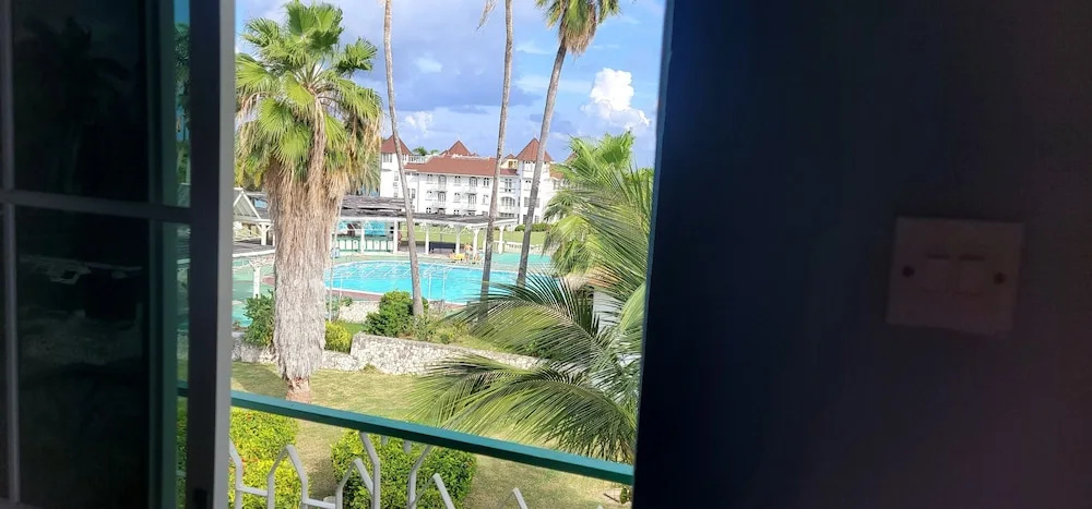 Seacastles Exclusive Vacation Rentals - 2