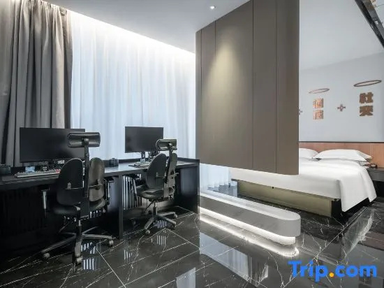 Standard Double room with garden view (full double bed)