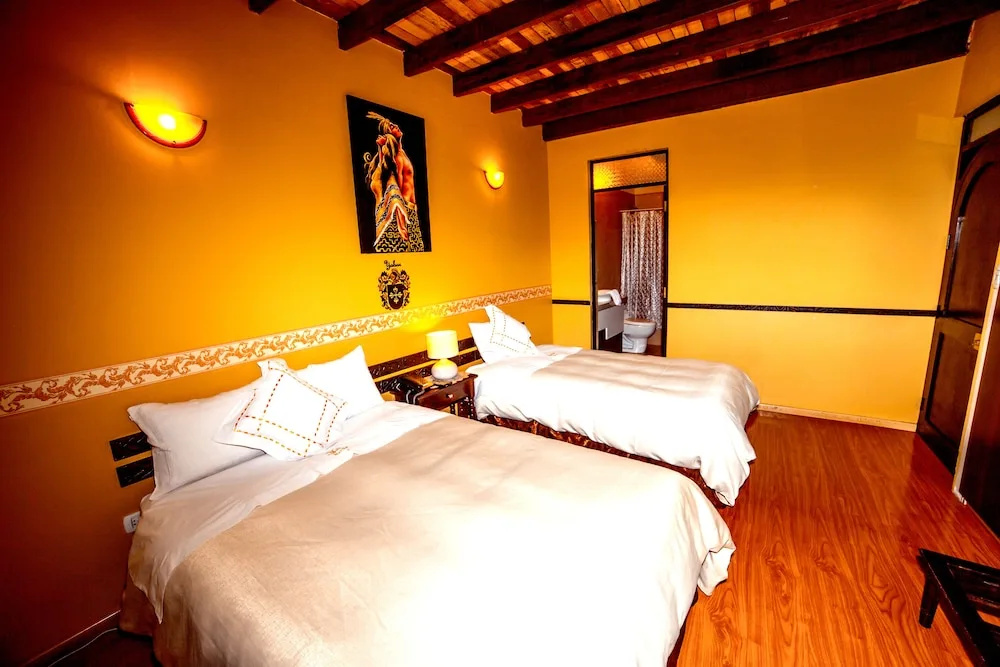 Yabar Hotel Plaza - Chambres