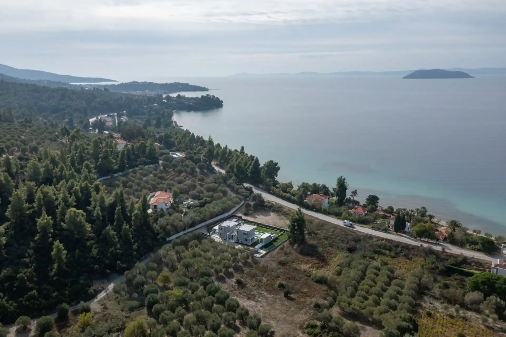 Beach & Waterfront