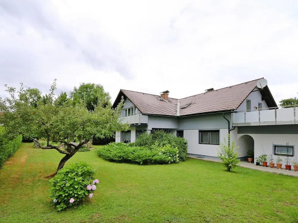 Apartment in St. Kanzian am Klopeler See for Hikers