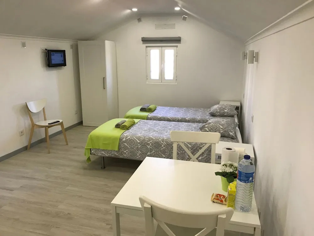 Economy Suite