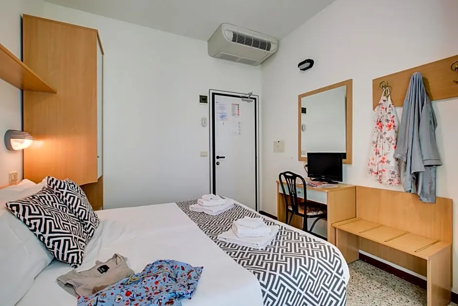 Christian Hotel - Chambres