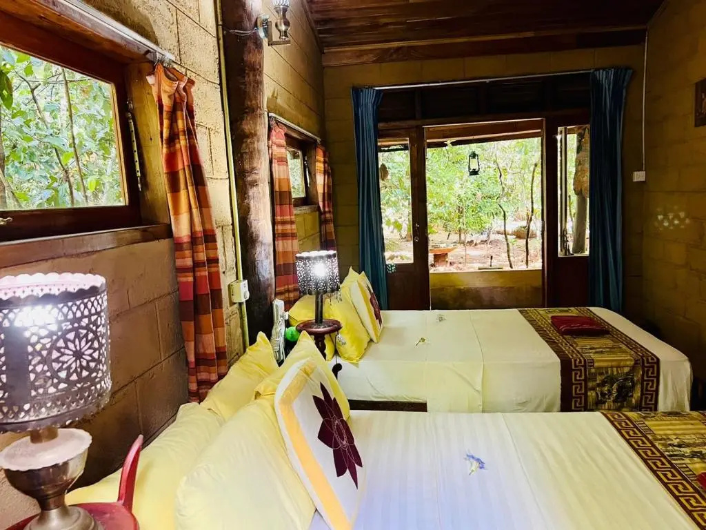 Standard Double room with garden view (full double bed)