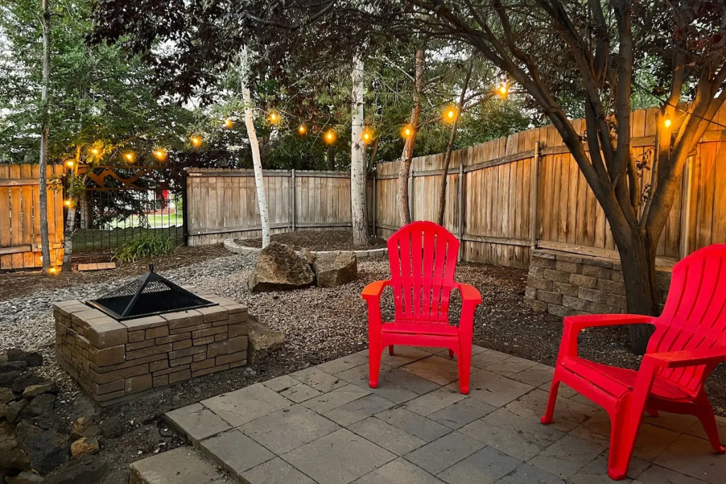 Backyard Oasis Close to Town Fast Wi-fi Quiet