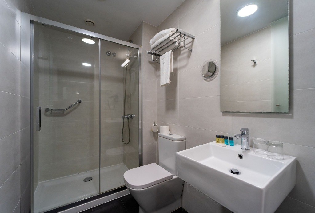 Hotel Lux Santiago - 2