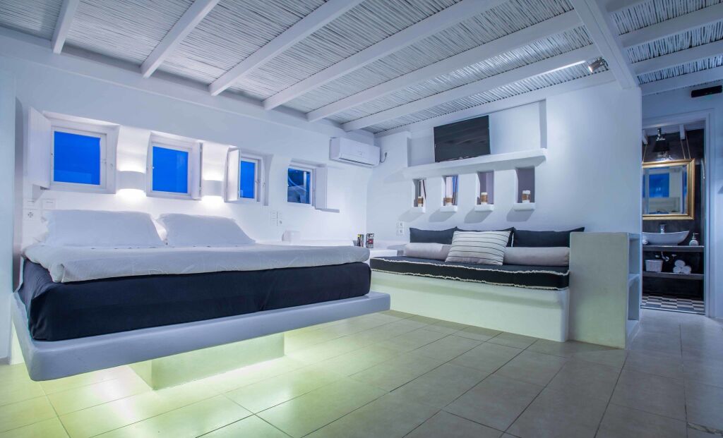Captain Zeppos Boutique Suites
