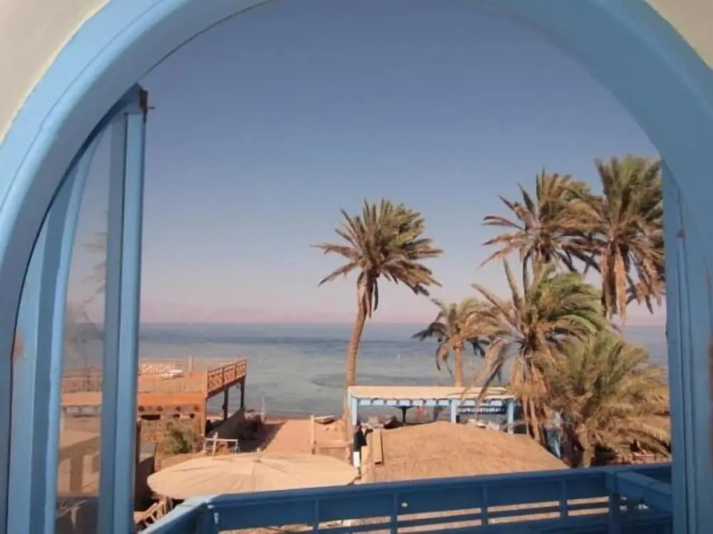 Beach & Waterfront