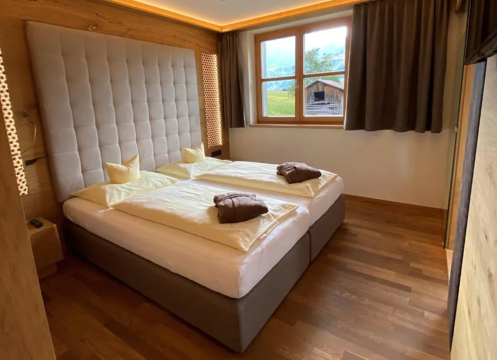 2 Bedrooms Suite