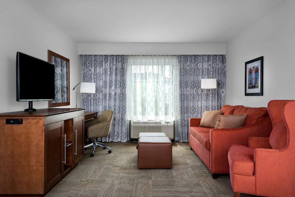 1 Bedroom Suite