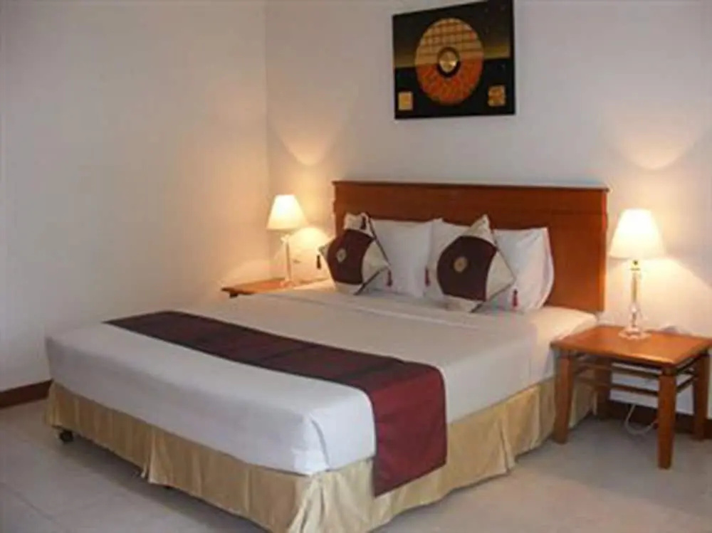 Crown Pattaya Beach Hotel - Chambres