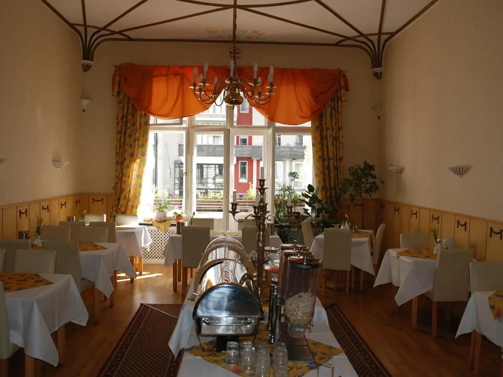 Savoy Hotel-Pension - Général