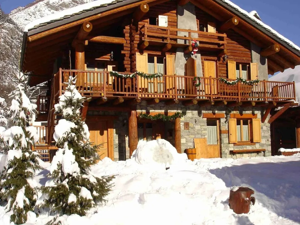 A Cozy Alpine Retreat