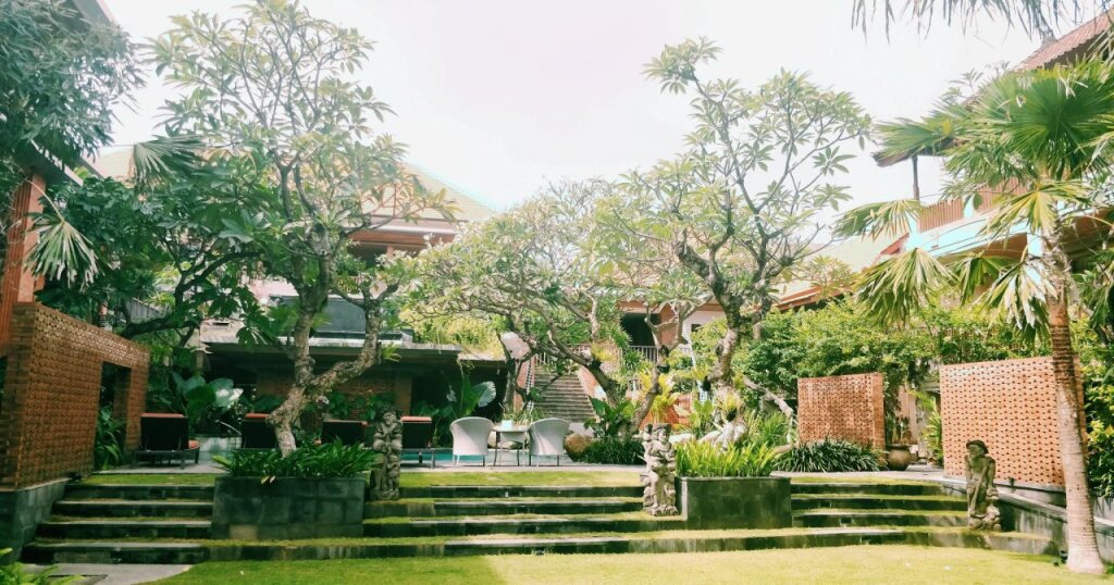 Fourteen Roses Boutique Hotel Legian