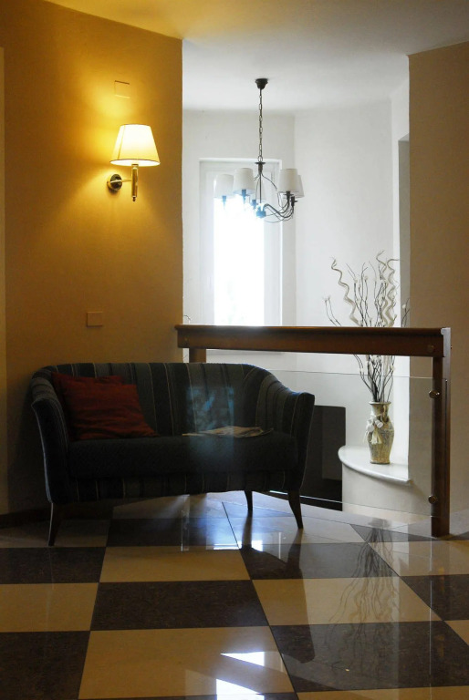 Image 12