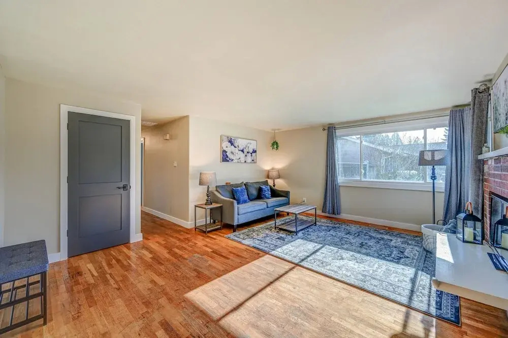 Renton Oasis: Relaxing 3br Home W/ Great Outdoor! 3 Bedroom Home by RedAwning - фото 19