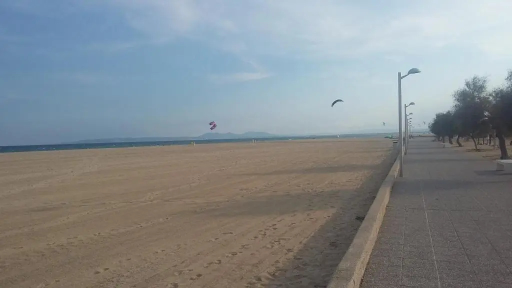 Beach & Waterfront