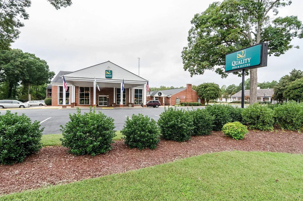 Rodeway Inn & Suites Williamsburg Central