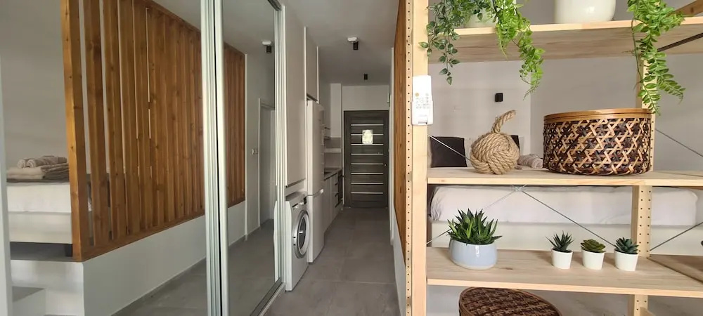 Phaedrus Living: Seaside Luxury Flat Athina 123