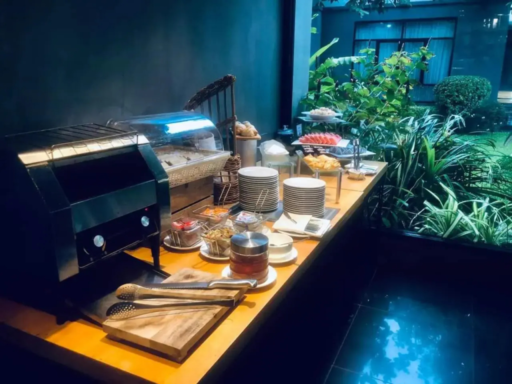 Cresco Hotel Buriram - фото 11