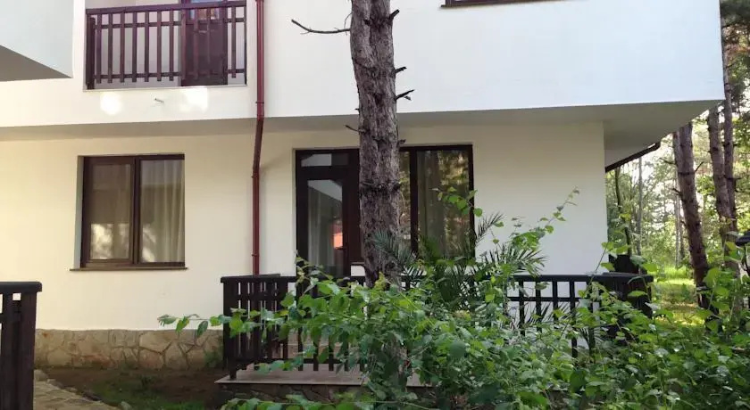 Borov Rai Houses