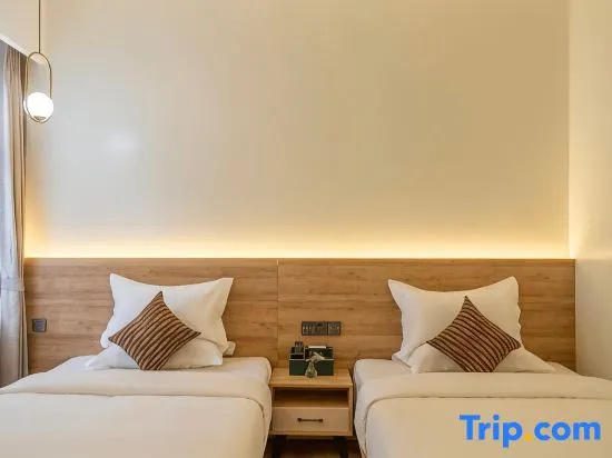 Mile Xitinglangyuan Homestay (Honghe Water Town Jinxiu Flower Street)