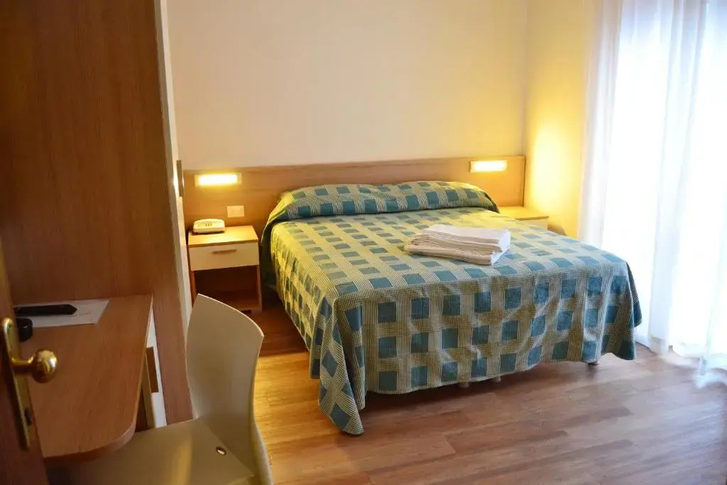 Hotel Midi - 5