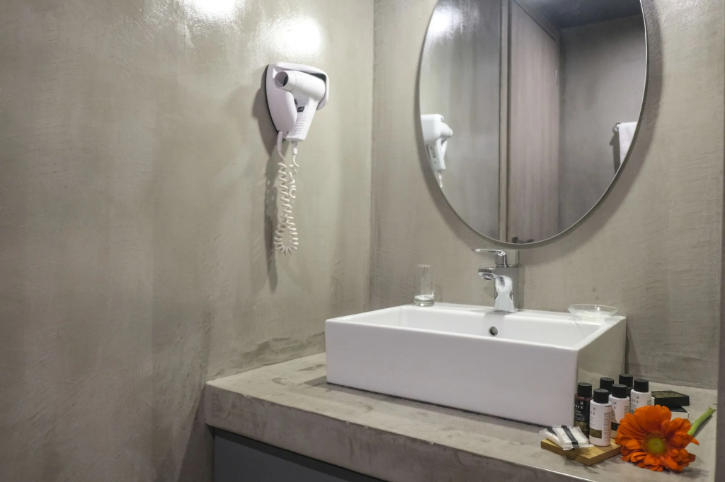 Lotus Center Hotel, ,