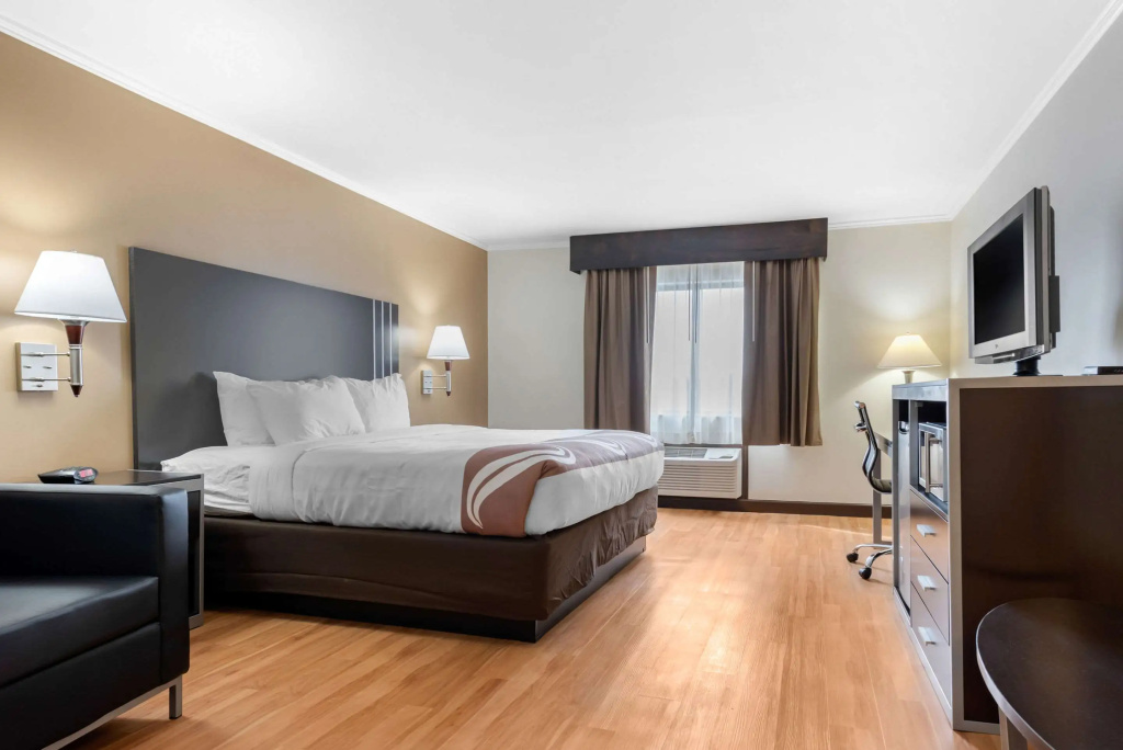 Standard Double room (full double bed)
