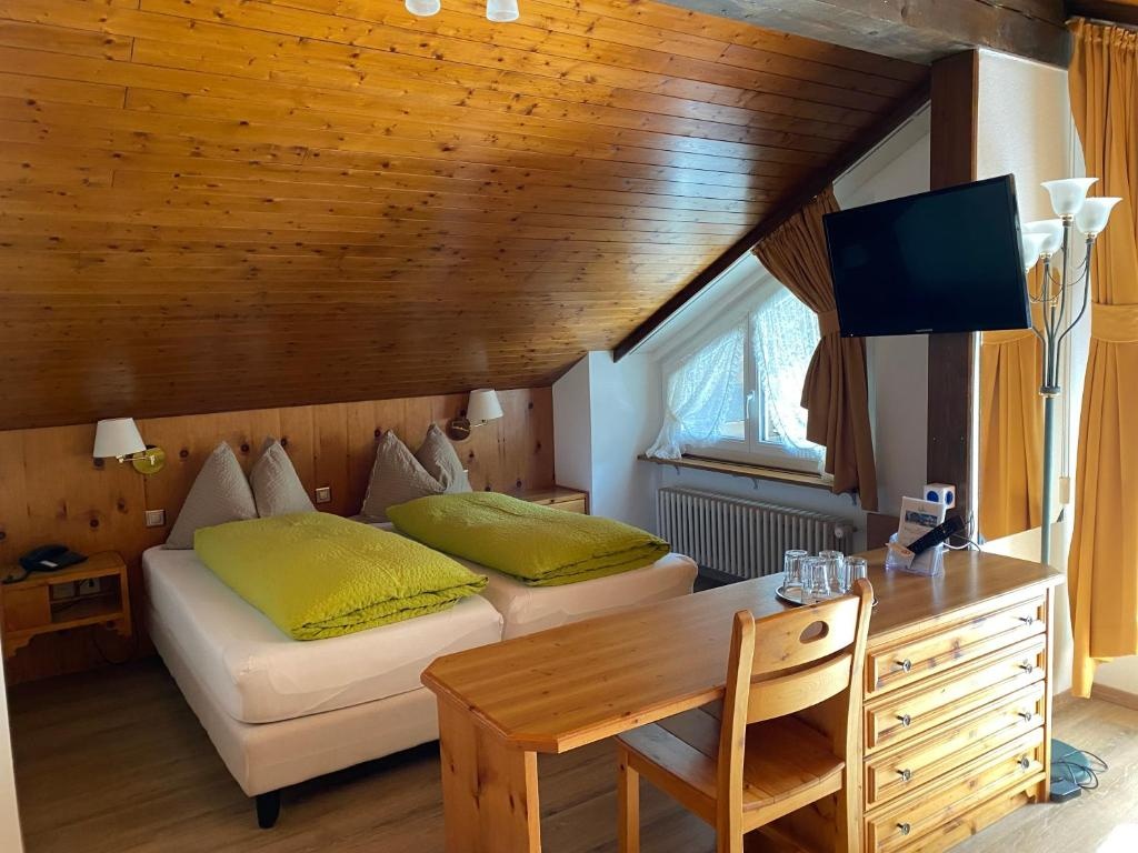 (1)Standard Quadruple room (4 single beds) at Adonis in Zermatt