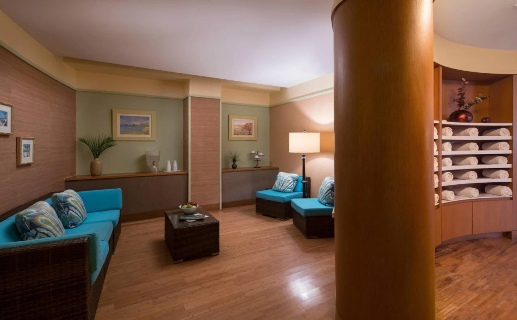 Lobby & Reception