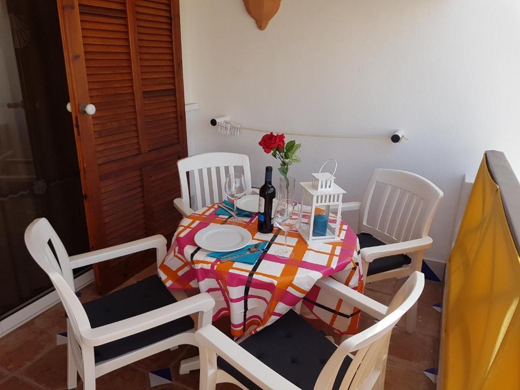 Отель Two bedroom beachfront apartment No 3 with sea-view, heated pool, close to the sea, фото 9