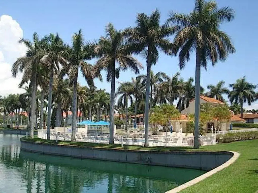 Vista Verde West 3-218