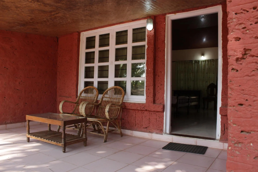 Double Cottage (full double bed)