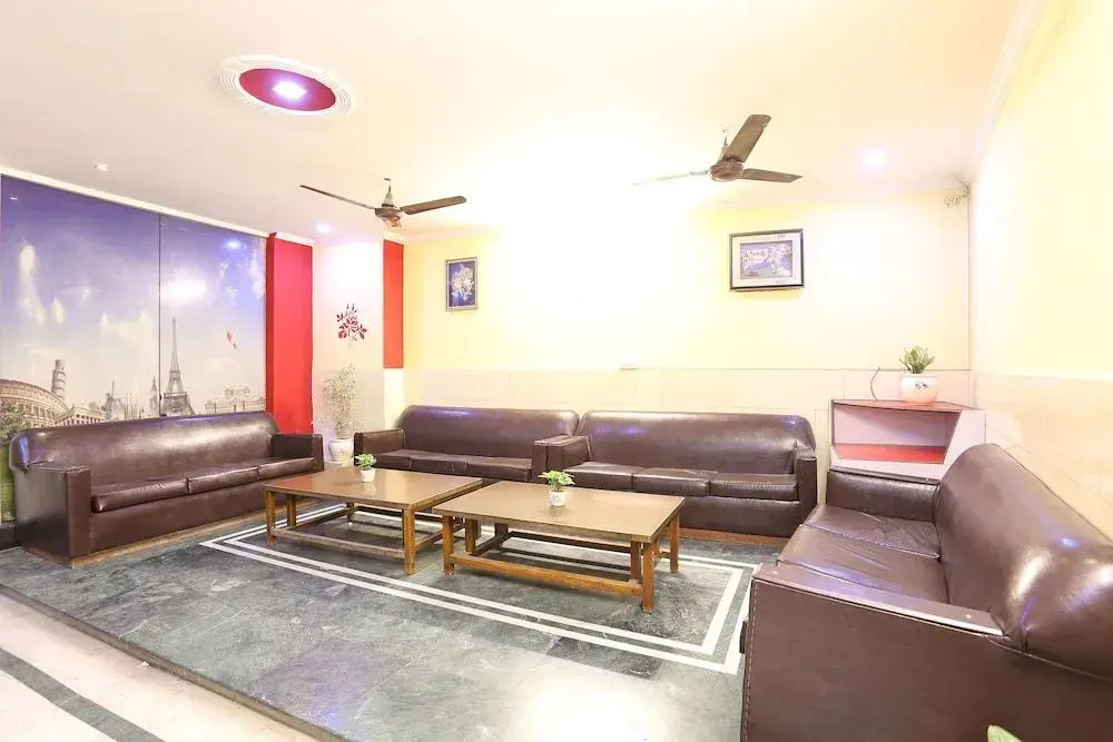 Hotel Classic by OYO Rooms