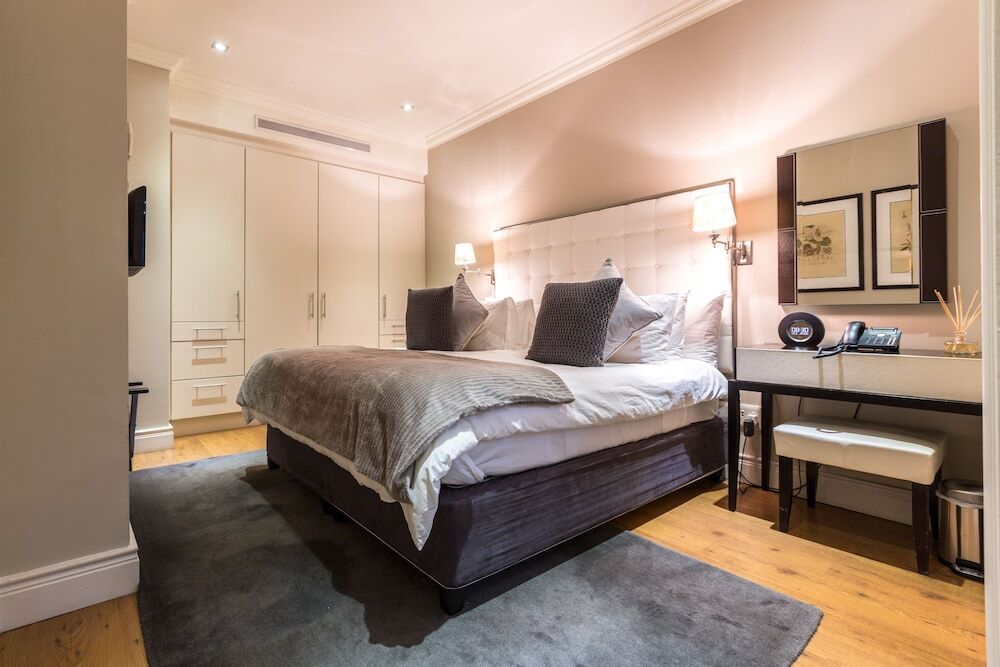 Cape Royale Luxury Suites by null