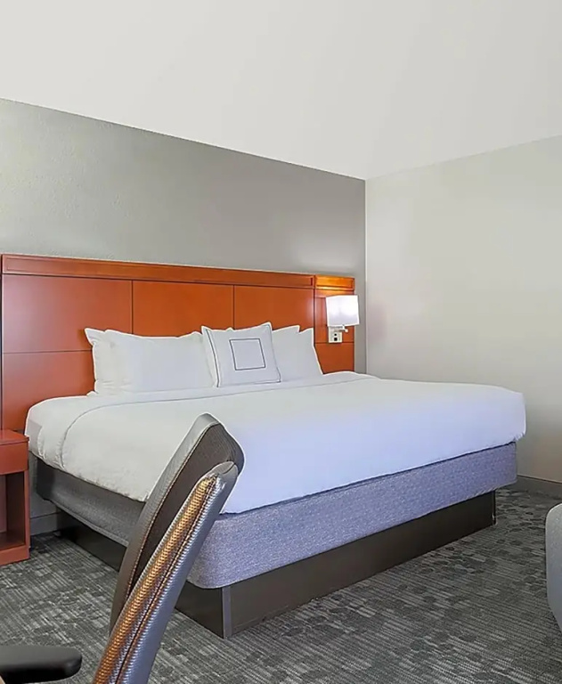 Standard room with balcony