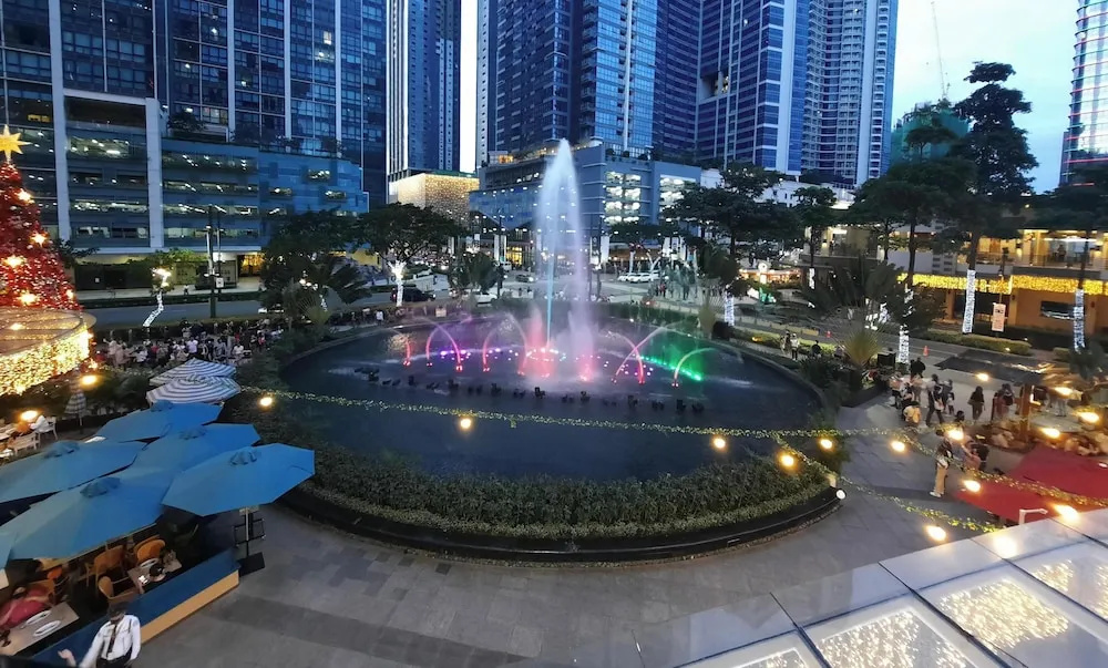 L1 Twin Bed Staycation in Bonifacio Global City