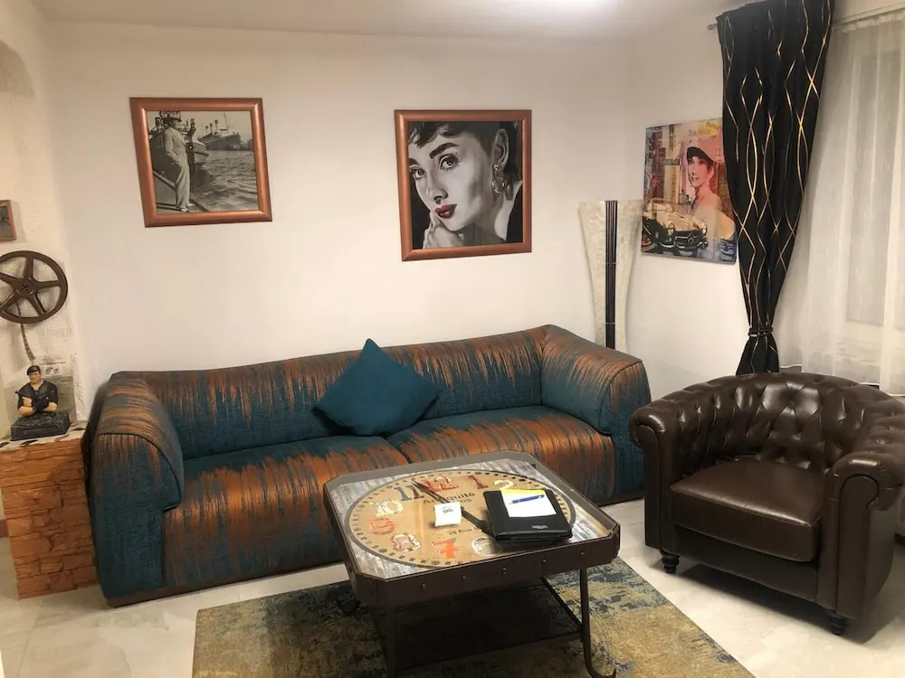 Double Apartment (full double bed)