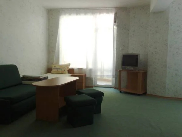 gallery_image_hidden_10