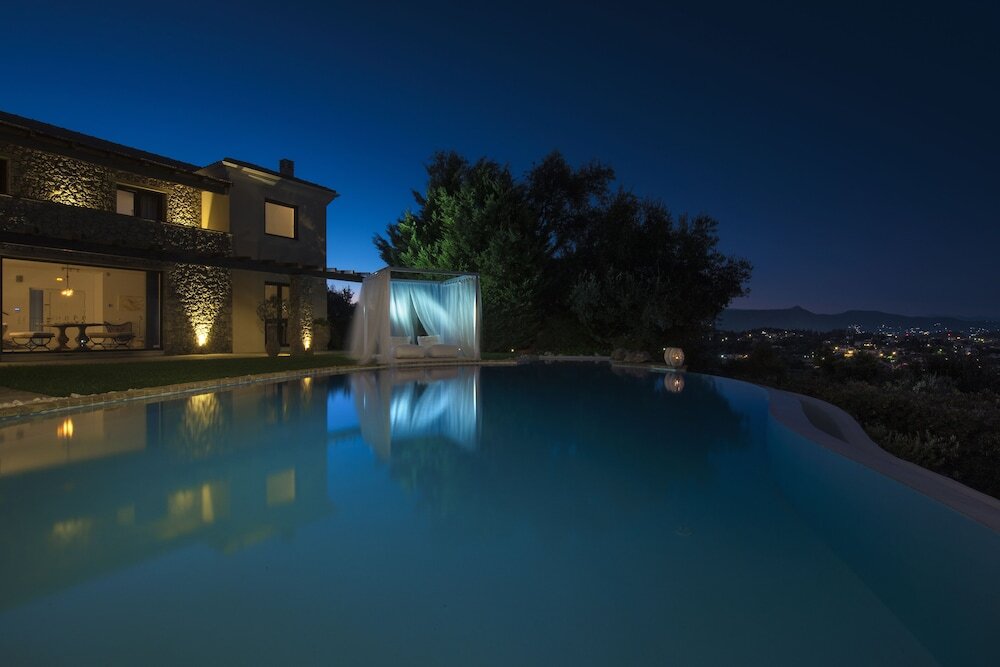 Luxury Villa Piedra 4 *