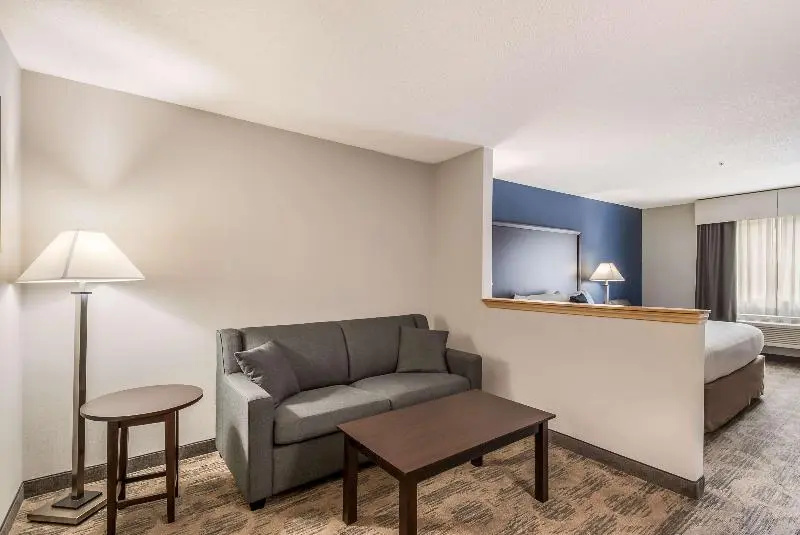 Standard Suite