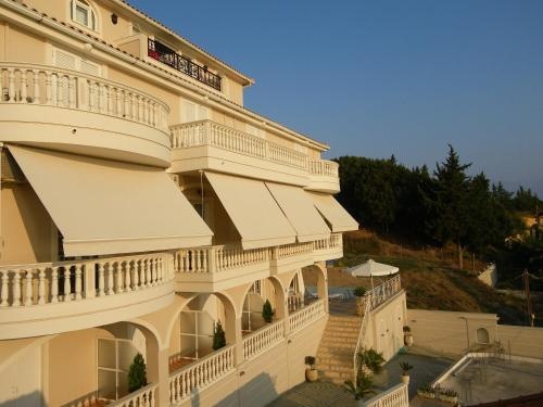Balcony & Terrace